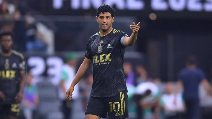 ¿Carlos Vela está en la órbita de Cruz Azul? Esto es lo que se sabe