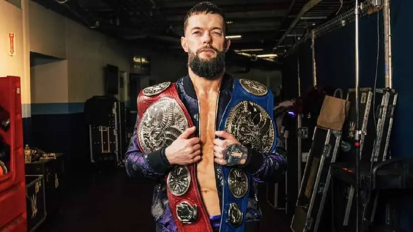 ¡CU, CU, Pumas! Finn Balor sigue demostrando su amor por el equipo universitario