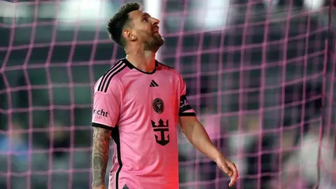 ¿Y el fair-play? Messi regatea a rival lesionado en el inicio de la MLS