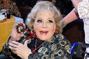 Silvia Pinal reaparece para aclarar los rumores sobre su salud