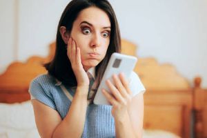 Profeco alerta sobre fraudes si te ofrecen trabajo "Dando like a videos"