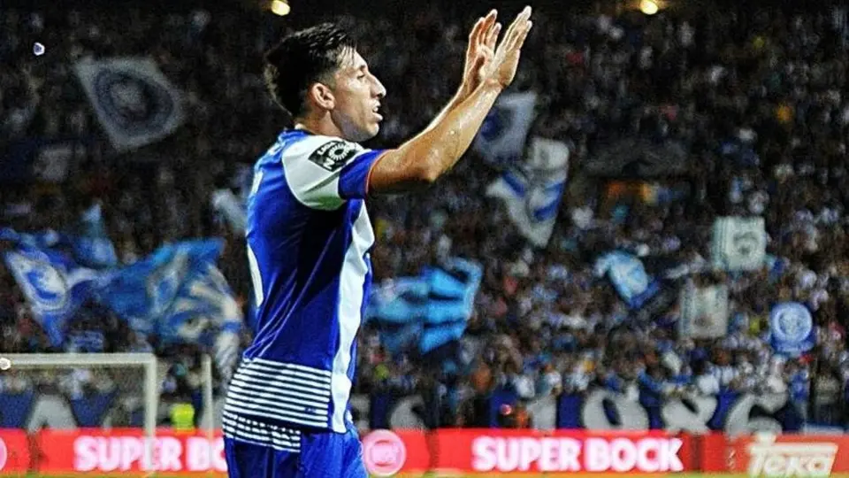 Un día como hoy: RÉCORD destacó la victoria del Porto sobre el Benfica con gol de Héctor Herrera