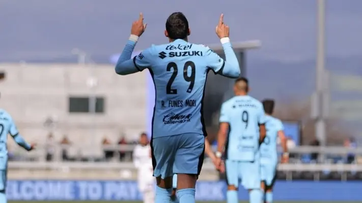 Rogelio Funes Mori se estrenó como goleador puma en partido amistoso ante Comunicaciones