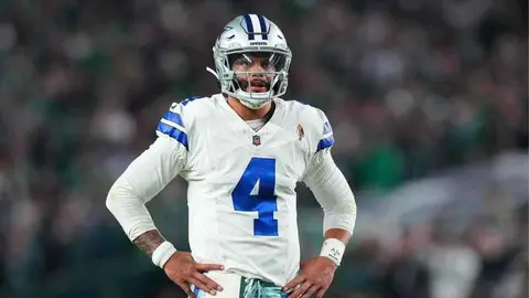 "Jerry Jones no va a renovar a Dak Prescott", expertos de RÉCORD analizan futuro del QB