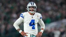 "Jerry Jones no va a renovar a Dak Prescott", expertos de RÉCORD analizan futuro del QB