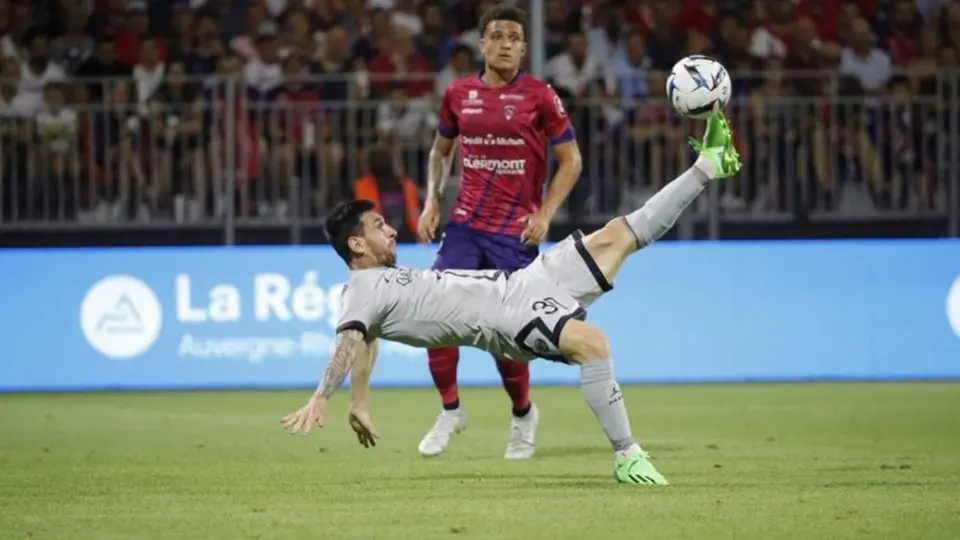 Messi: Periodista argentino califica de 'incomparable' su chilena con la de CR7 vs Juventus