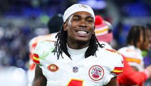 Policía de Dallas busca a Rashee Rice, receptor de Chiefs, tras choque automovilístico