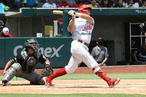 Diablos Rojos: Cerró temporada con 50 triunfos al derrotar a Guerreros en homenaje a Cantú