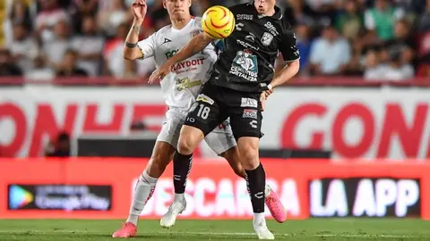 León le quita el invicto a Necaxa en Aguascalientes y saca a Pumas de Play In