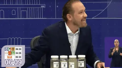 VIDEO Segundo Debate Chilango: Taboada invita a Brugada a bañarse con agua contaminada de la CDMX
