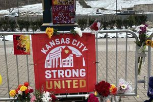 Los Kansas City Chiefs donan 200 mil dólares a víctimas del tiroteo