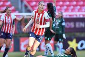 ¿A cuántos goles llegó "Licha" Cervantes con Chivas tras la goleada ante Santos?