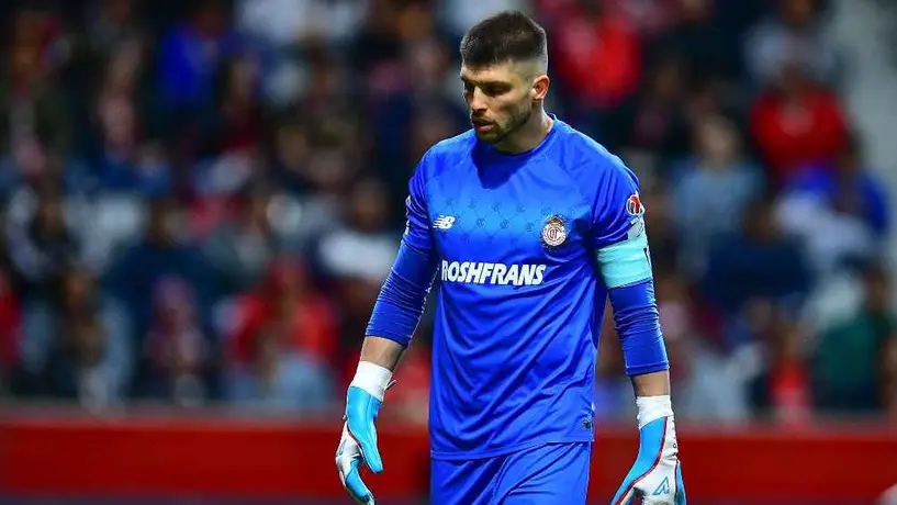 Afición de Toluca 'explota' contra Tiago Volpi tras la eliminación de Concachampions