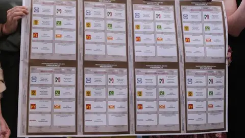 ¿Ya no podrás tomarle foto a tu voto? Buscan prohibir celulares en las casillas