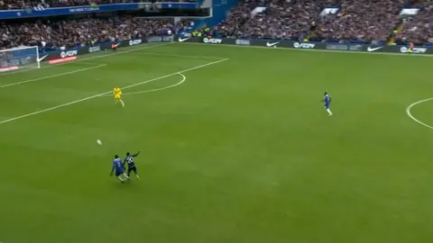¡El oso del año! Disasi anota insólito autogol en el Chelsea vs Leicester City de FA Cup