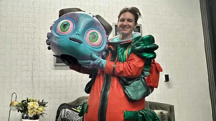 Drake Bell anuncia emocionado su presentación en la Feria de las Fresas de Irapuato