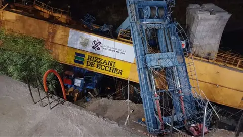 ¡Otro accidente! Se desploma lanzadora de dovelas en obras del Tren Interurbano