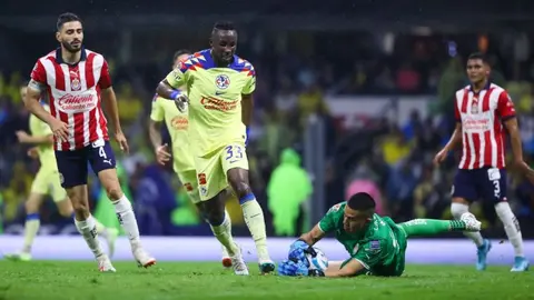 ¡Todo o nada! Julián Quiñones opinó que serie ante Chivas en Concachampions es más especial