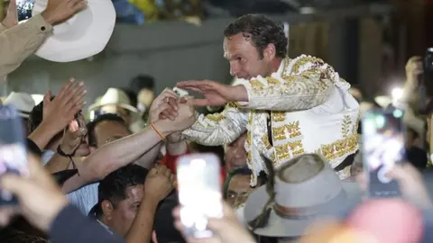 Antonio Ferrera sale a hombros de La Mexico