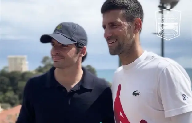 Carlos Sainz se encontró con Djokovic y Jannik Sinner en el Másters de Monte Carlo