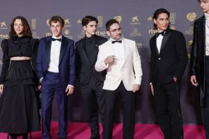 Premios Goya 2024: "La sociedad de la nieve" arrasa con 12 galardones, incluyendo Mejor Película