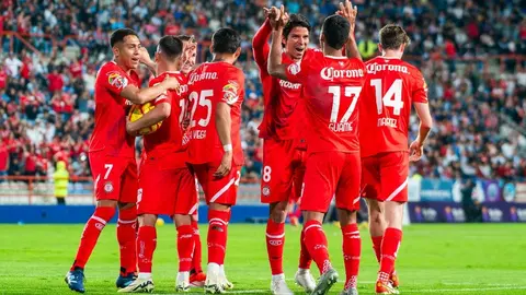 ¡Ardió Pachuca! Toluca vence a los Tuzos de visita y escala a las primeras posiciones