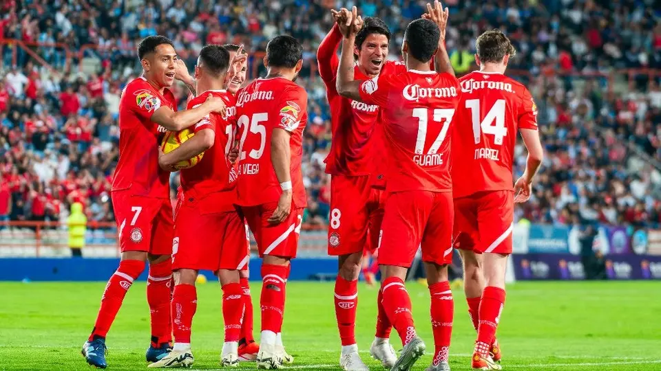 ¡Ardió Pachuca! Toluca vence a los Tuzos de visita y escala a las primeras posiciones