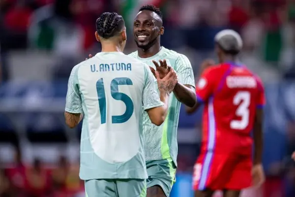 Julián Quiñones, feliz por primera titularidad y primer gol en Selección Mexicana