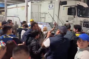 Faitelson desata la locura en el Azteca con los aficionados del América