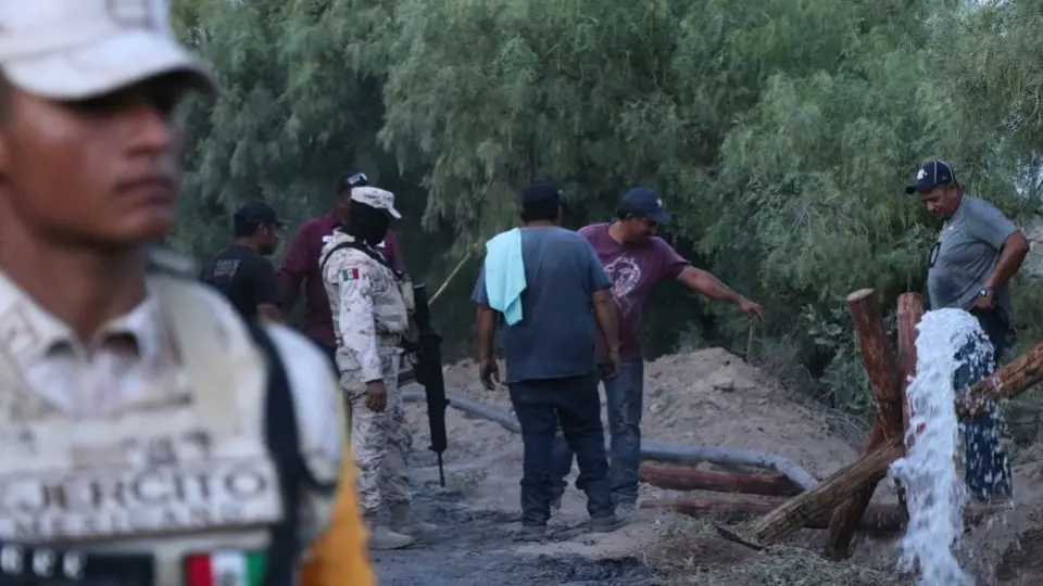 Coahuila: Rescatistas ingresaron en ‘cápsulas de vida’ para salvaguardar a mineros atrapados