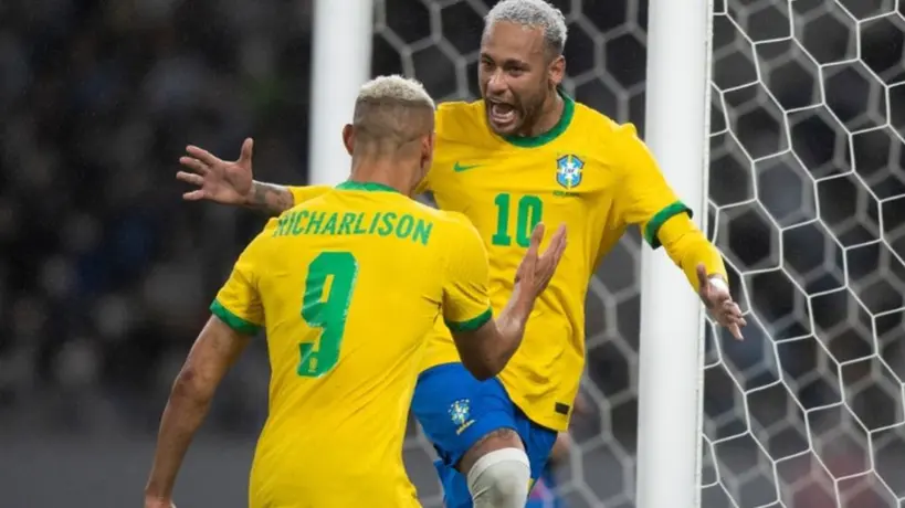 Brasil: Presentaron la camiseta que portarán en Qatar 2022; está inspirada en el jaguar