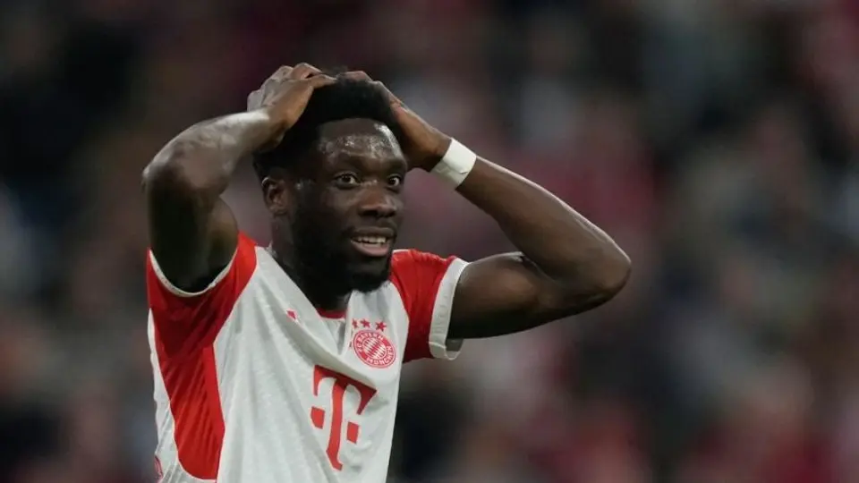 Agente de Alphonso Davies rechaza ultimátum de Bayern Munich para renovación