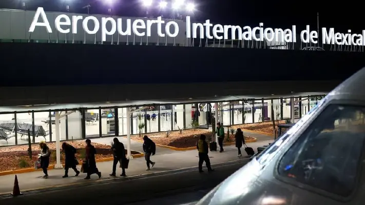 Aeropuerto de Mexicali está cerrado hasta nuevo aviso por derrumbe en el techo