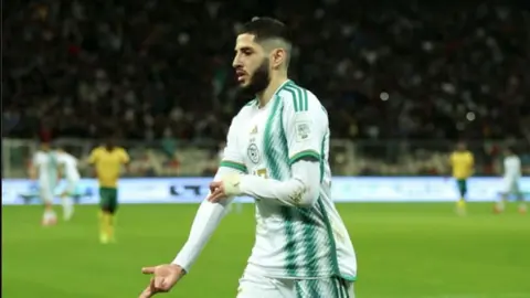 ¡Candidato al Puskás! Yassine Benzia, delantero argelino, marcó un golazo en la Fecha FIFA