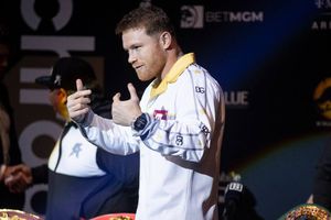 Canelo Álvarez: Bernard Hopkins pronosticó KO del mexicano a Golovkin