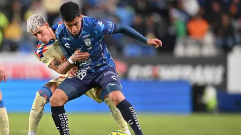 ¡Polémica arbitral! Emilio Rodríguez cae en el área y no se marca penal en contra de América