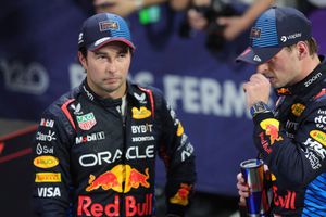 Max Verstappen le llama "ridículo" a 'Checo' Pérez previo al GP de Australia