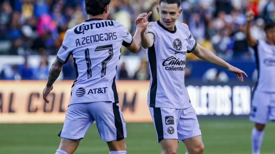 ¡Alarmas en América! Álvaro Fidalgo se lesionó en el amistoso ante Cruz Azul
