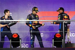 F1: Checo Pérez y Max Verstappen van por marca de duplas en Red Bull