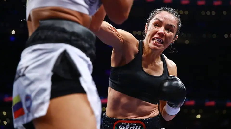 Jackie Nava: Anunció su retiro del boxeo profesional