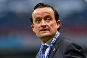 Mikel Arriola, presidente de la Liga MX, presente en la Plaza México