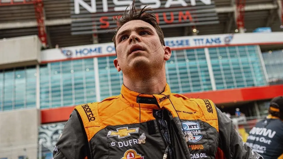 Pato O’Ward fuera en Nashville por colisión: "Adiós crashville"