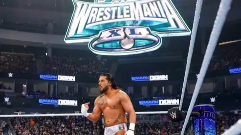 Santos Escobar quiere "acabar" con la historia de Rey Mysterio WrestleMania 40