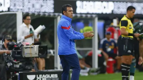 Hugo Sánchez explotó en contra de Cadena: 'Grandes equipos necesitan grandes técnicos'