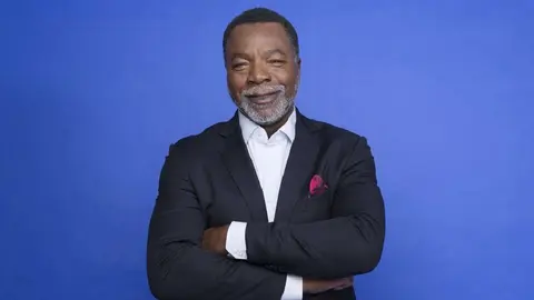 Revelan causa de la muerte de Carl Weathers, el famoso actor que interpretó a Apollo Creed en Rocky