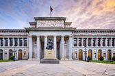 Museo del Prado aplica lenguaje inclusivo y termina con adjetivos que pudieran ser ofensivos