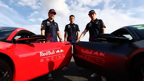 Checo Pérez ya tiene reemplazo en Red Bull: Alexander Albon, según prensa en Gran Bretaña