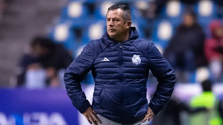 Ricardo Carbajal deja el banquillo de Puebla tras mal paso en el Clausura 2024