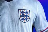 La nueva camiseta de Inglaterra de Nike para la Euro 2024 desata polémica
