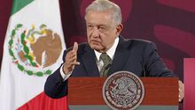 AMLO llama a mexicanos radicados en Ecuador a no caer en provocaciones